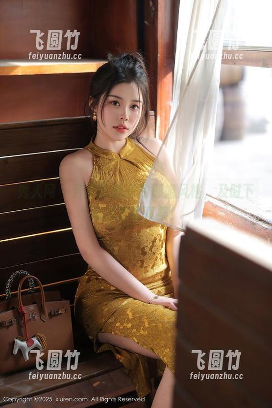 秀人网 - 开启萌奈子的御姐风格，及时下载这本写真集！