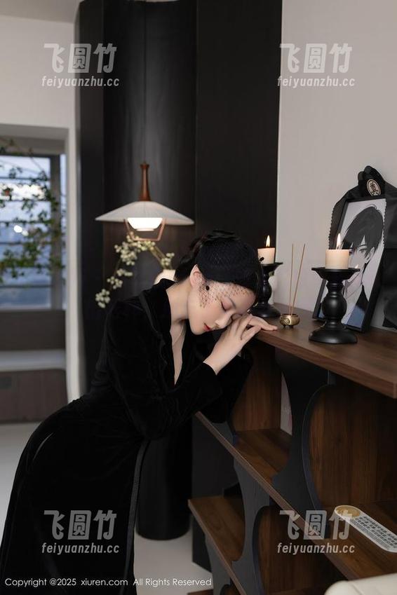 秀人网-赵惟依coco 秀人网 - 赵惟依coco:修女形象也能玩出花样,别忘了免费合集哦