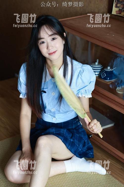 绮梦摄影-月月 绮梦摄影 - 有图有真相:月月文艺网袜合集,现在就来下载吧!