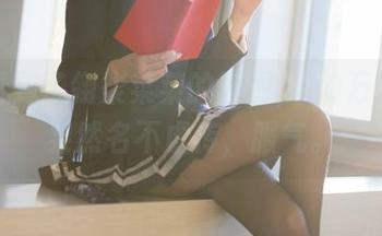 终于看到了翎柒菜菜的原图，10万粉福利果然名不虚传，服气。