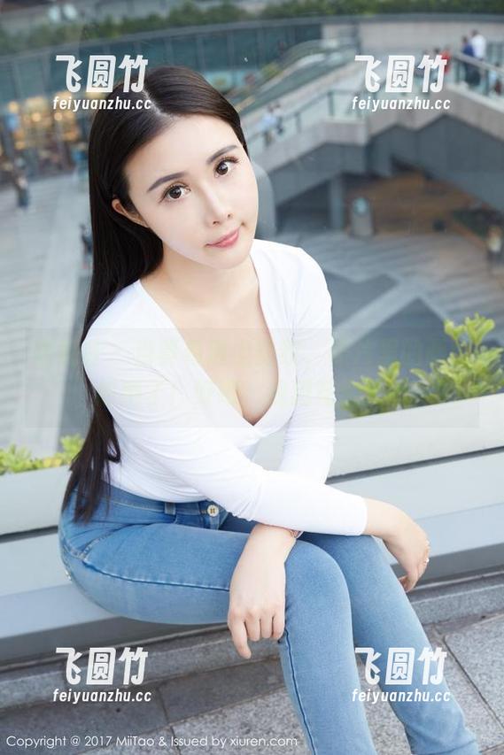 蜜桃社-真希 蜜桃社 - 当真希遇上豹纹,照片里的画面感绝了!好吧,我犯花痴了。