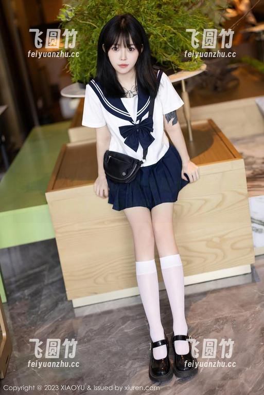 语画界-芝芝booty 语画界 - 芝芝booty的制服大作战:每张美图都像是请给我拍照的社交小达人!