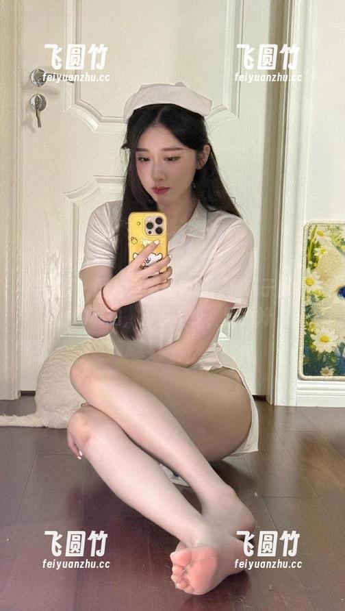 轩子巨2兔 微密圈 - 图片里的水手服,和轩子巨2兔的私拍,不多不少,刚刚好