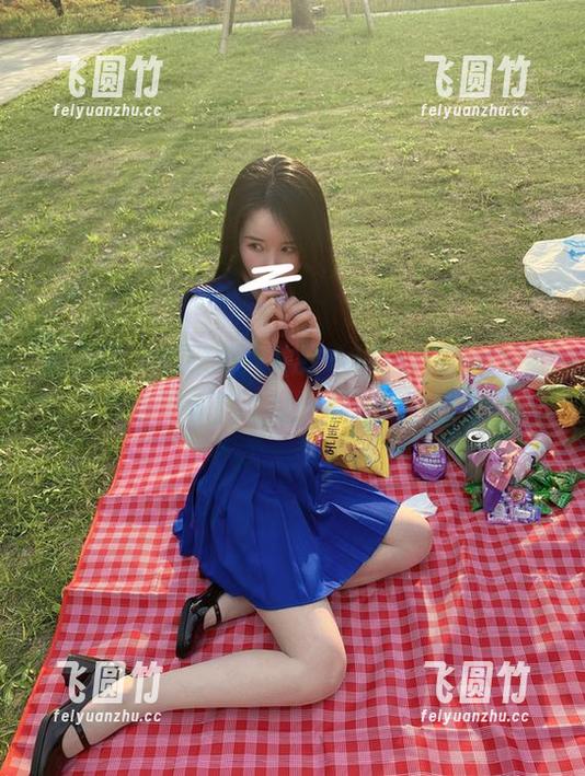 软妹小九九 微密圈 - 有没有人和我一样,被软妹小九九的无圣光瑜伽图集惊掉下巴?