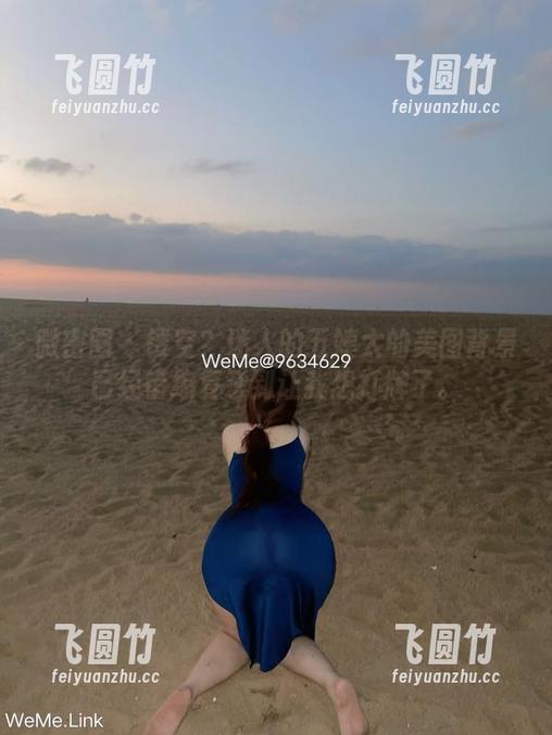 微密圈 - 镂空？迷人的五姨太的美图背景已经错综复杂到让我想打牌了。