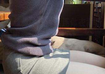微密圈 - 雅雅的气质呀连体衣背景搭配的真绝，一边看图集一边点评，分享分享我的“专业”看法！