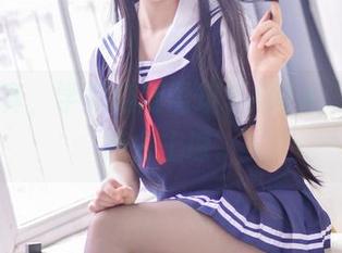 最新写真，学姐翻版雪琪SAMA，让我直想去上课。