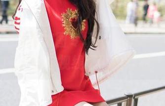 魅妍社 - 免费美图专场：当王婉悠Queen的美腿与视线不期而遇时...
