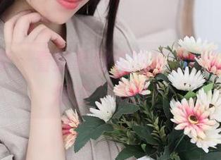 图包分享：看到鹿野希的格子衬衫，谁忍得住不点赞？